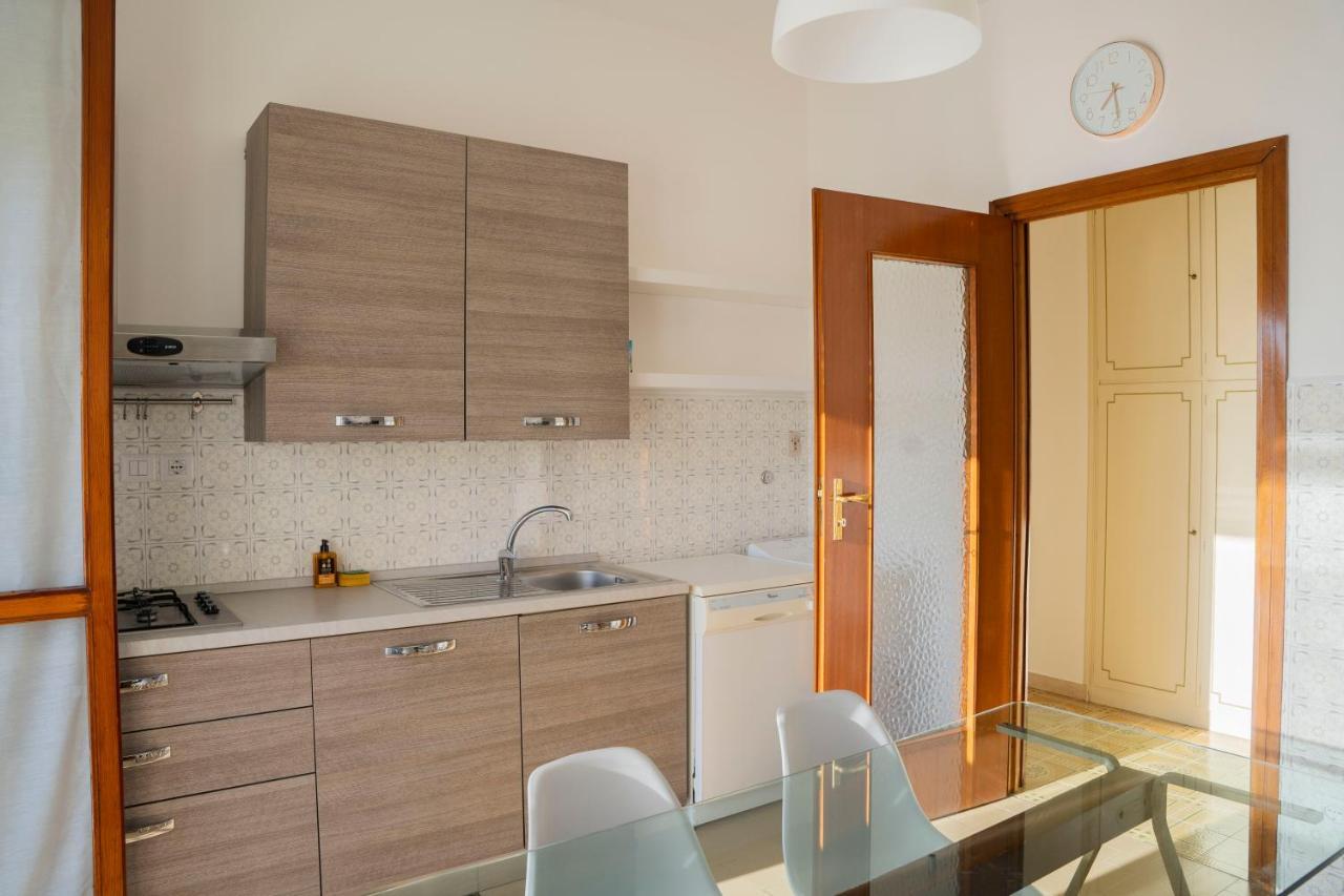 Apartamento 093 - Casa Panorama, Vista Mare E Vista Portofino, 500 Metri Centro Di Chiavari, Posto Auto Gratis Incluso Exterior foto