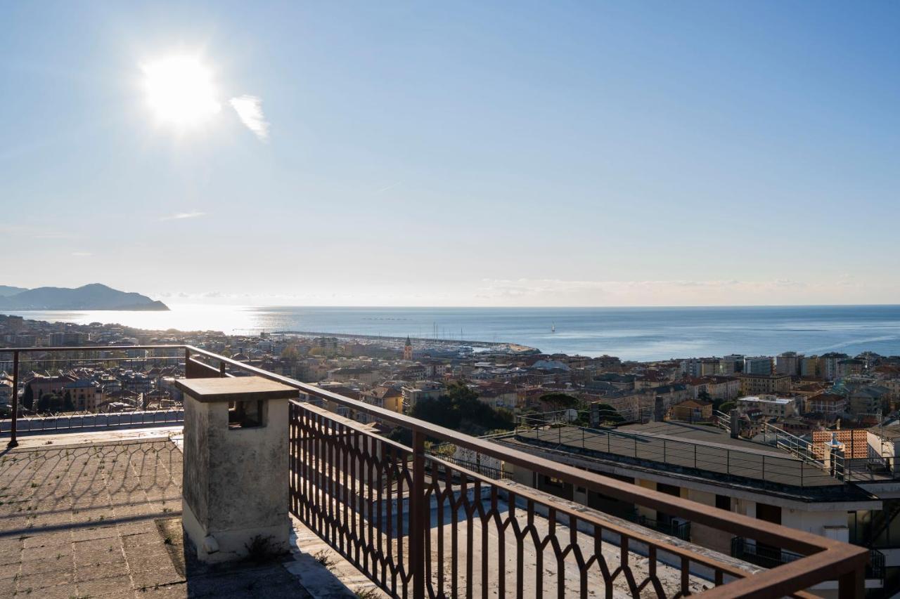 Apartamento 093 - Casa Panorama, Vista Mare E Vista Portofino, 500 Metri Centro Di Chiavari, Posto Auto Gratis Incluso Exterior foto